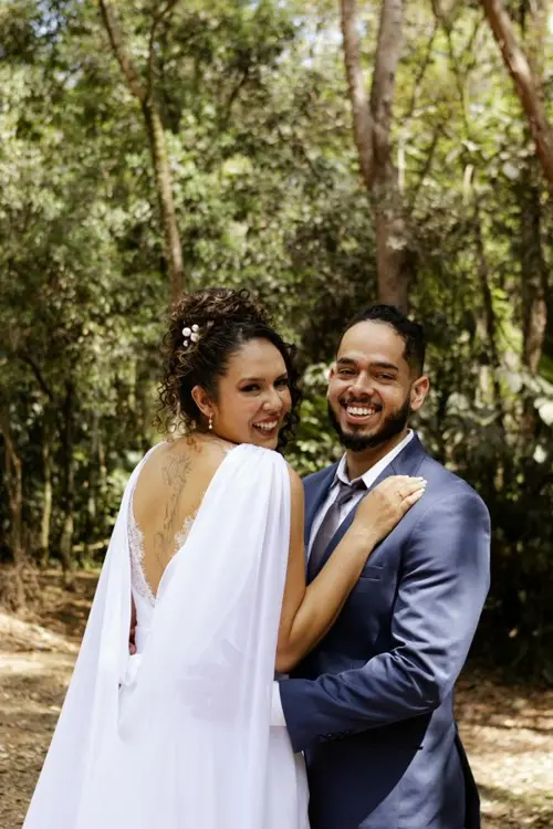 Márcio e Camila no dia do casamento